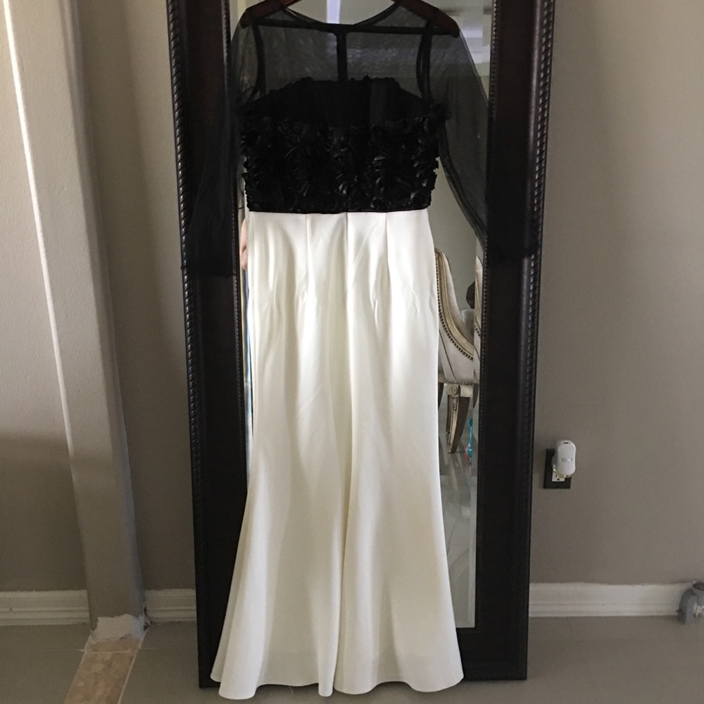 JS Collection Maxi Dress - Picture 5 of 6